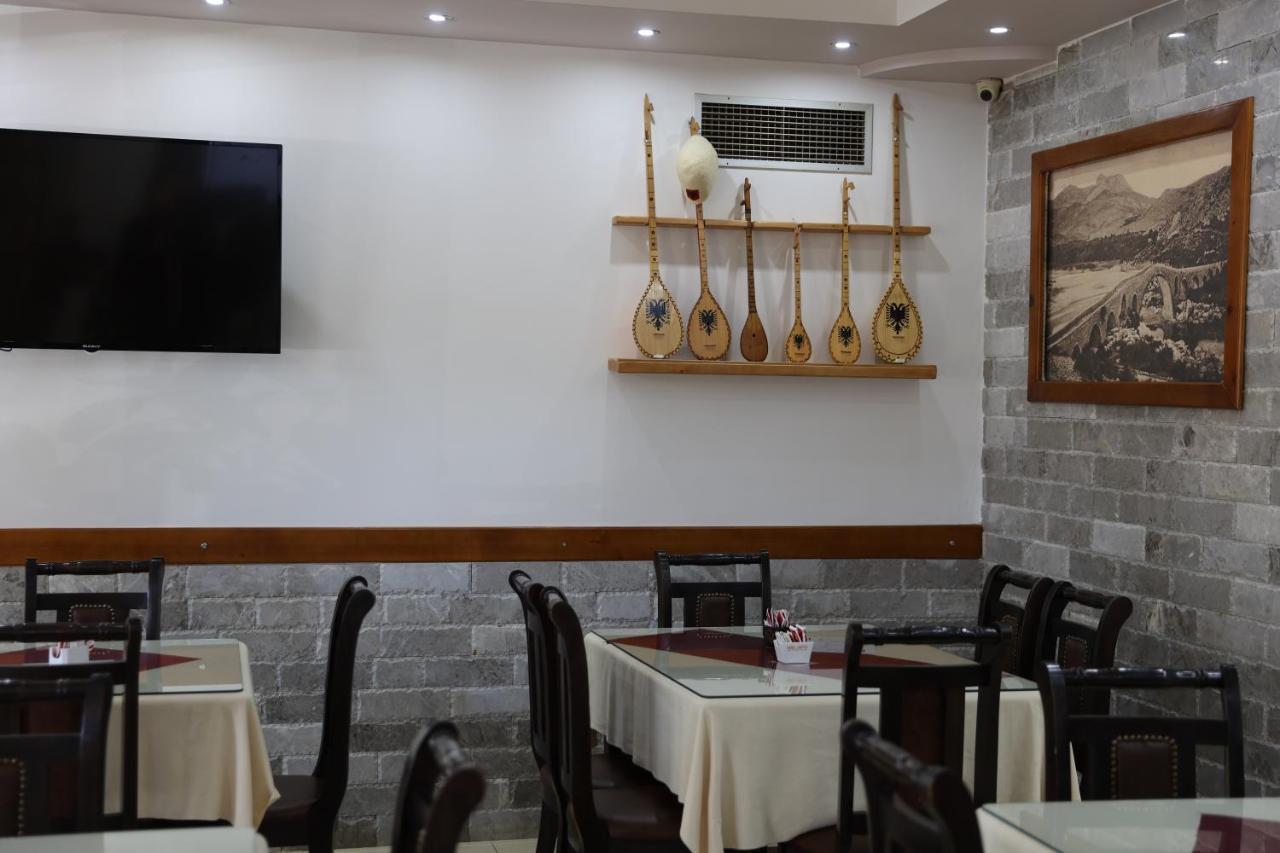 Hotel Kalaja Boks Bagian luar foto