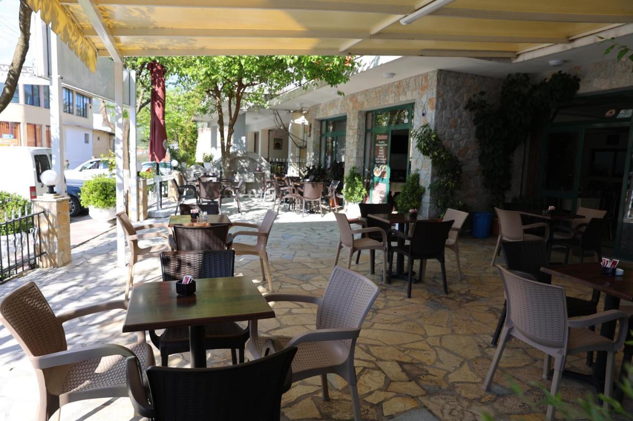 Hotel Kalaja Boks Bagian luar foto