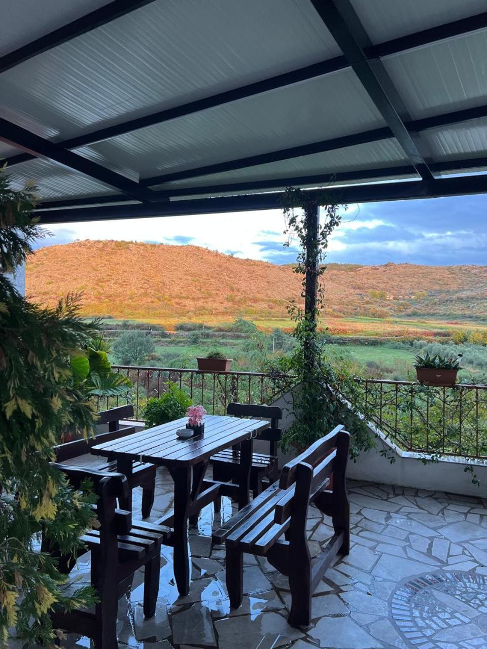 Hotel Kalaja Boks Bagian luar foto