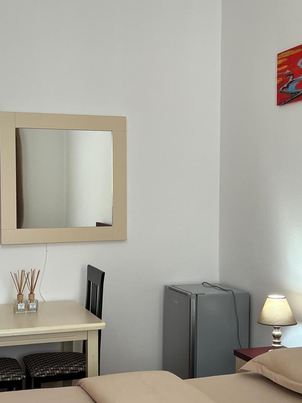 Hotel Kalaja Boks Bagian luar foto